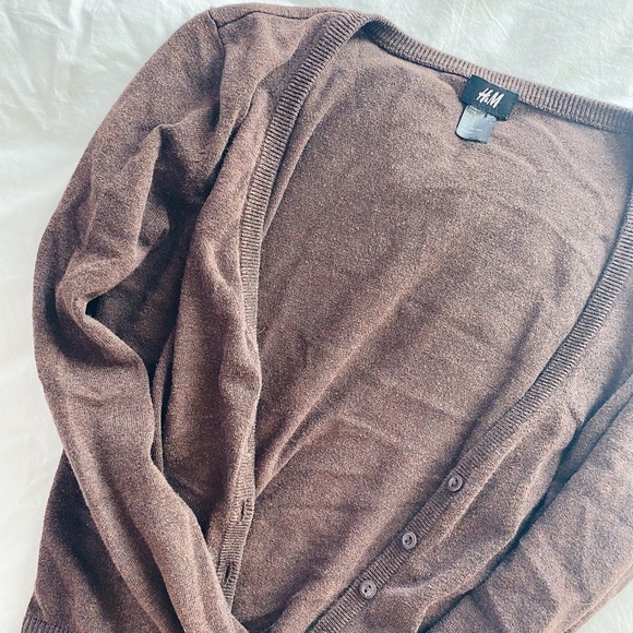 H&M Cardigan - Picture 2 of 2